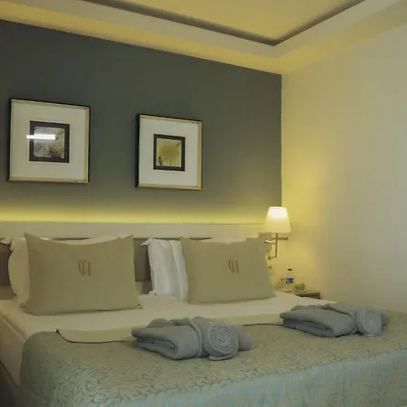 Üdülőközpont Castival 5*