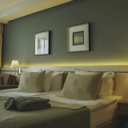 Castival Θέρετρο