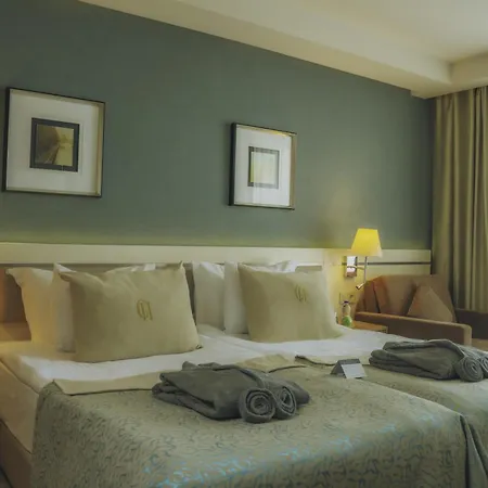 Castival منتجع 5*